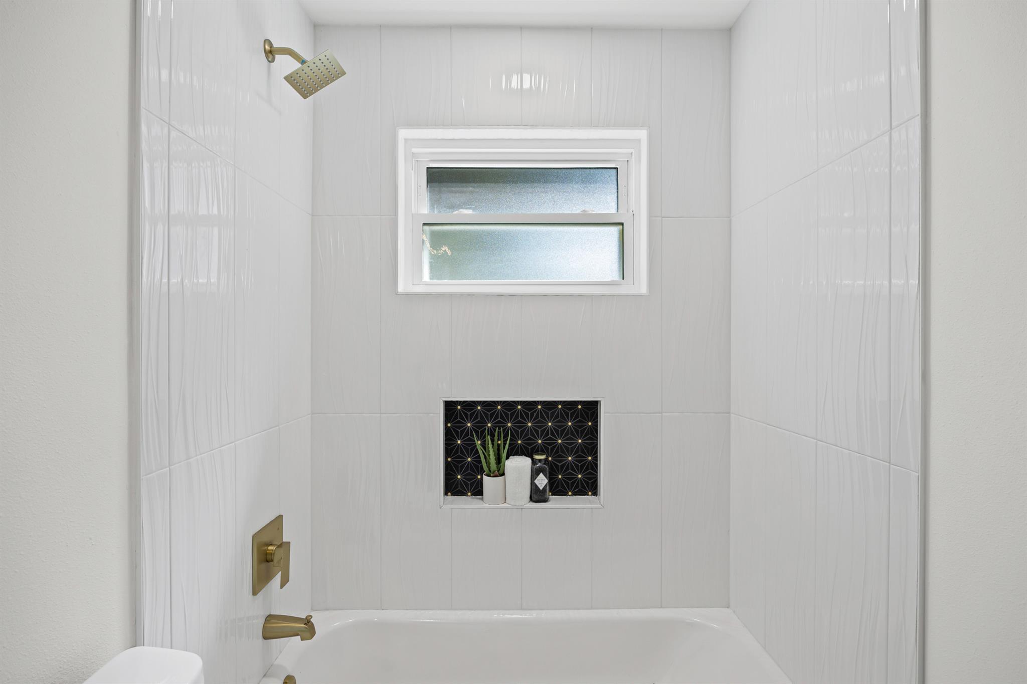 2007 Matthews Ln, Austin, TX 78745