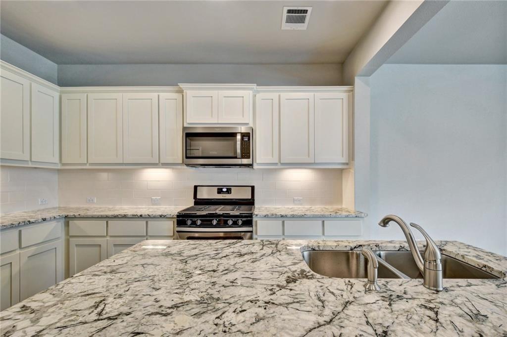 13800 Lyndhurst St # 272, Austin, TX 78717