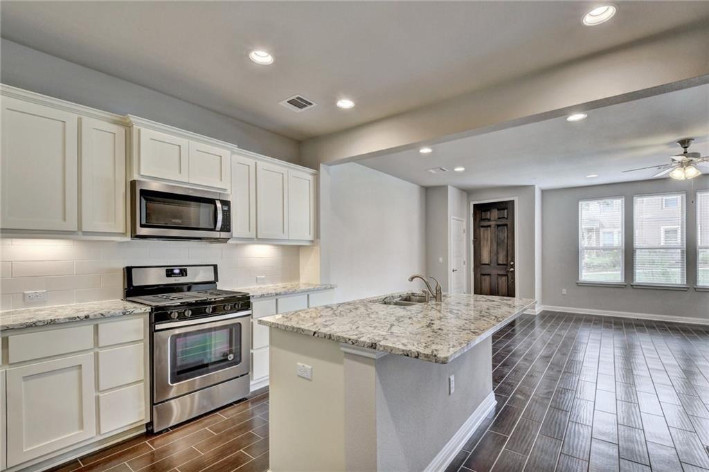 13800 Lyndhurst St # 272, Austin, TX 78717