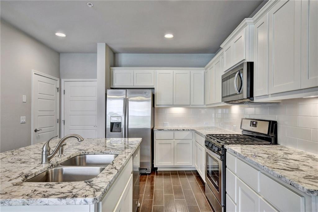 13800 Lyndhurst St # 272, Austin, TX 78717