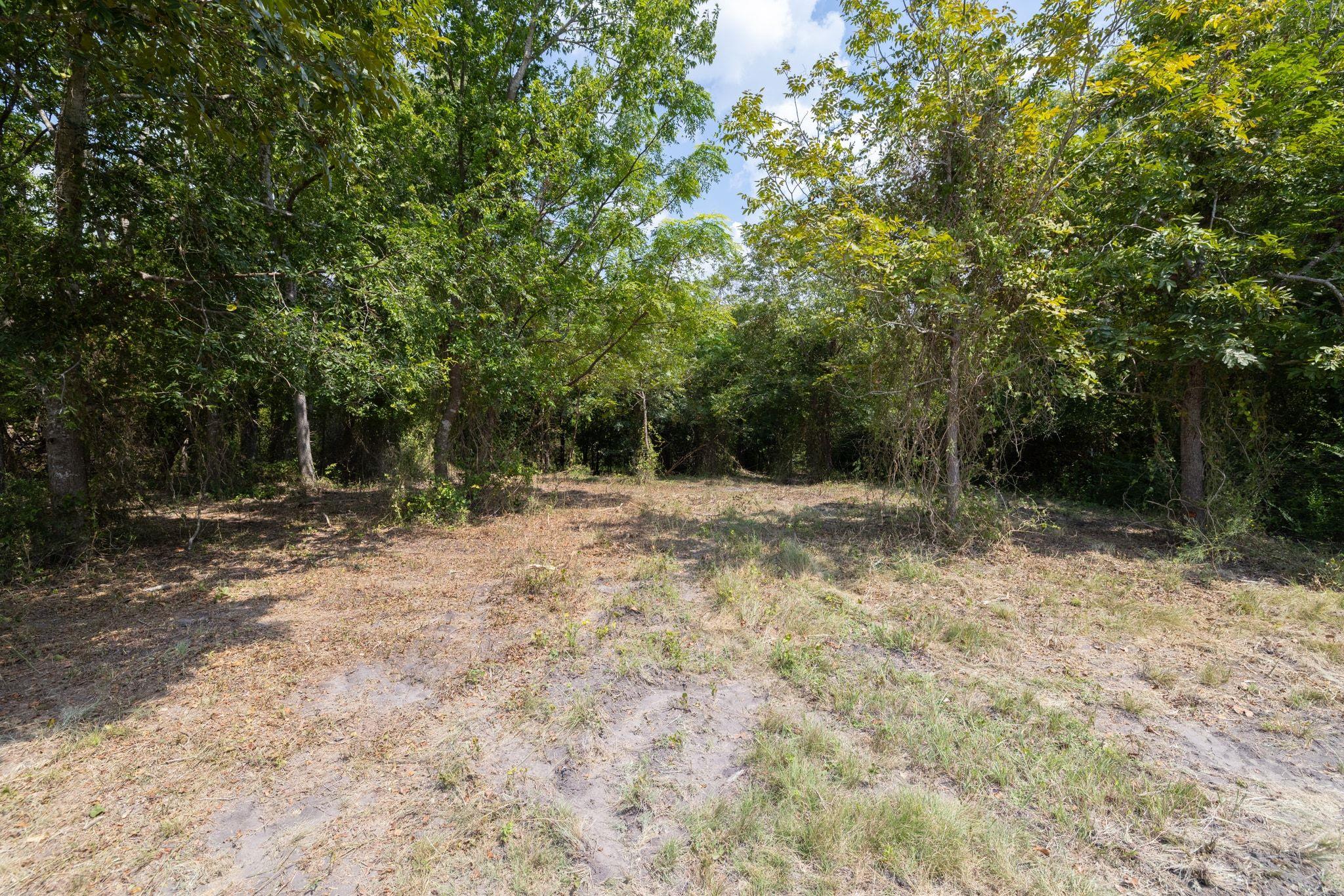 310 W Main St, Florence, TX 76527