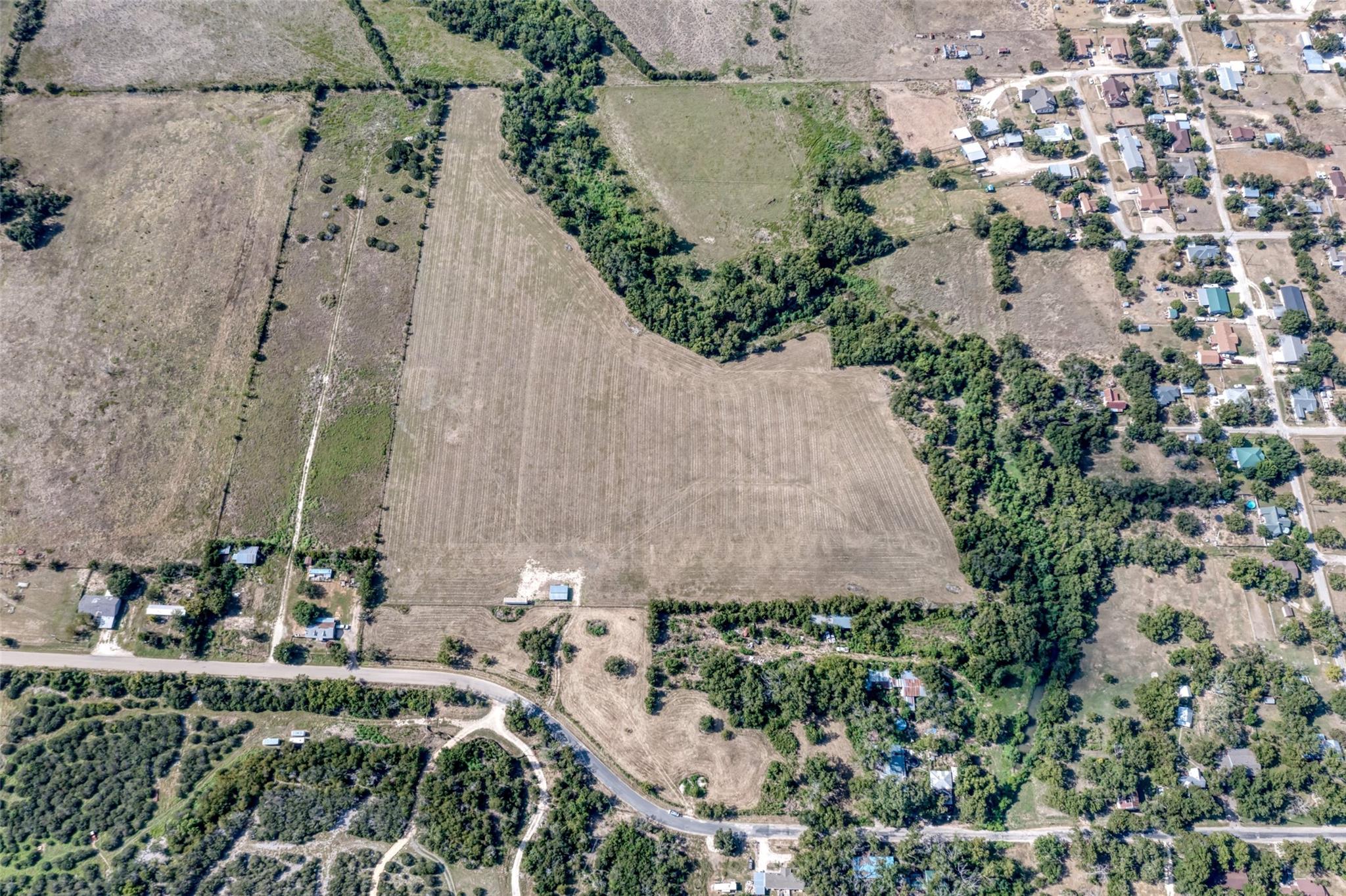 310 W Main St, Florence, TX 76527