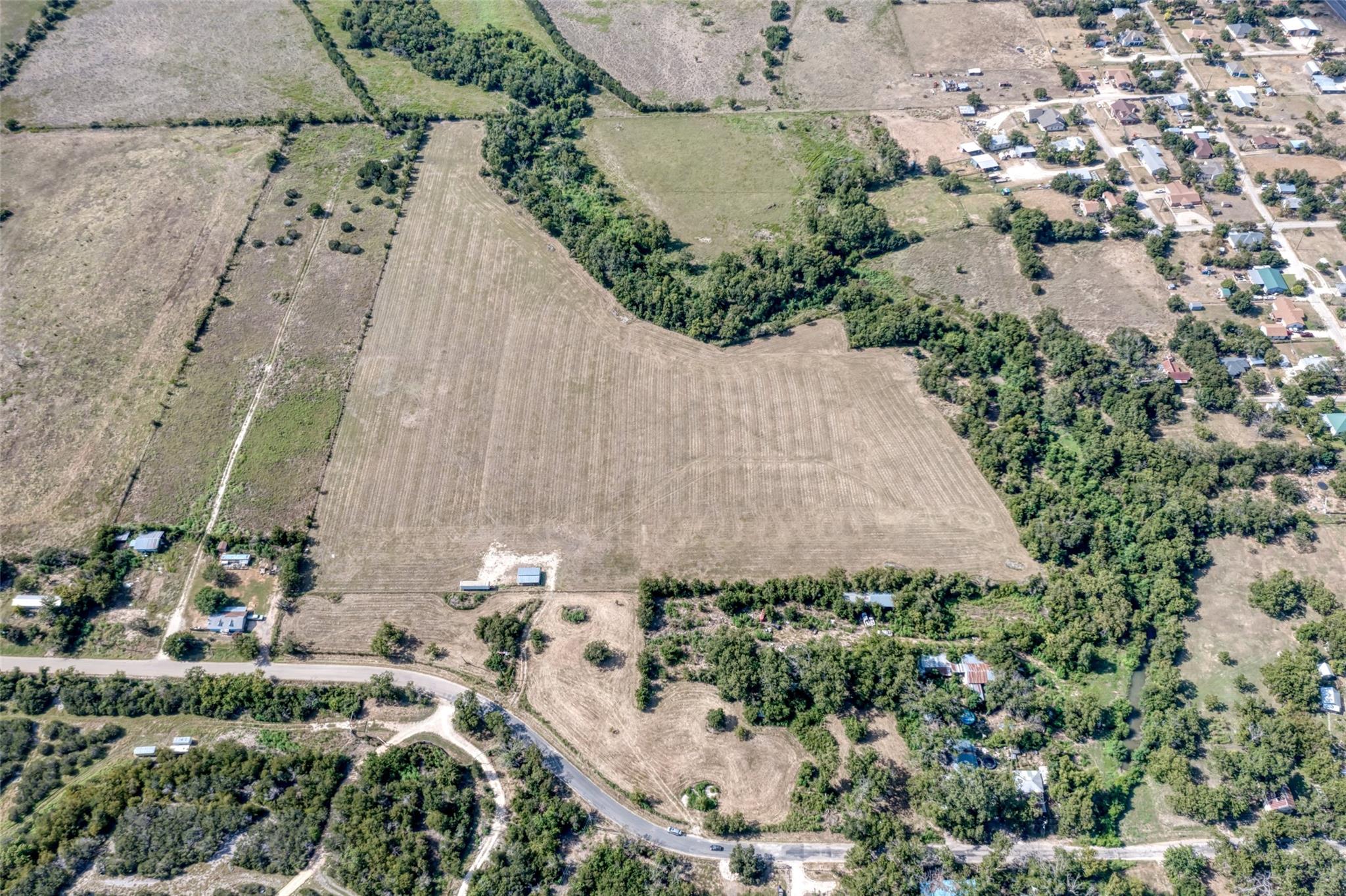 310 W Main St, Florence, TX 76527