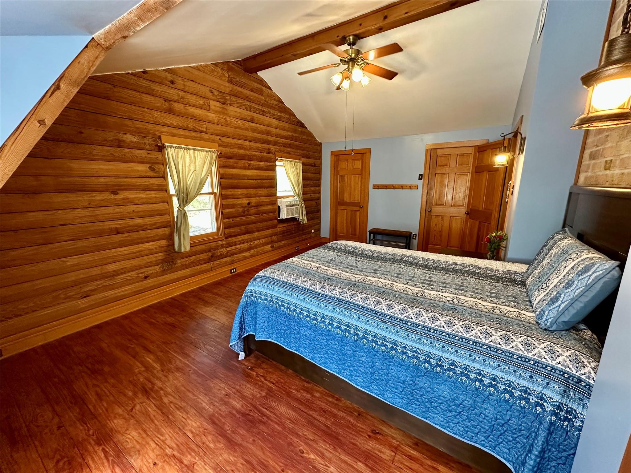 1053 E County Road F, Lexington, TX 78947