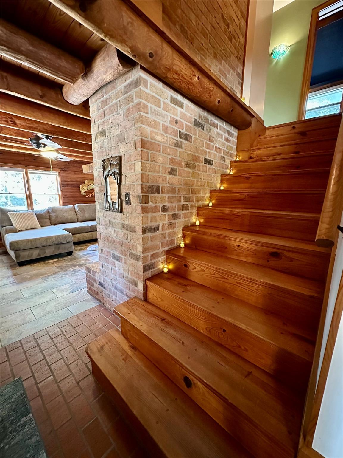 1053 E County Road F, Lexington, TX 78947