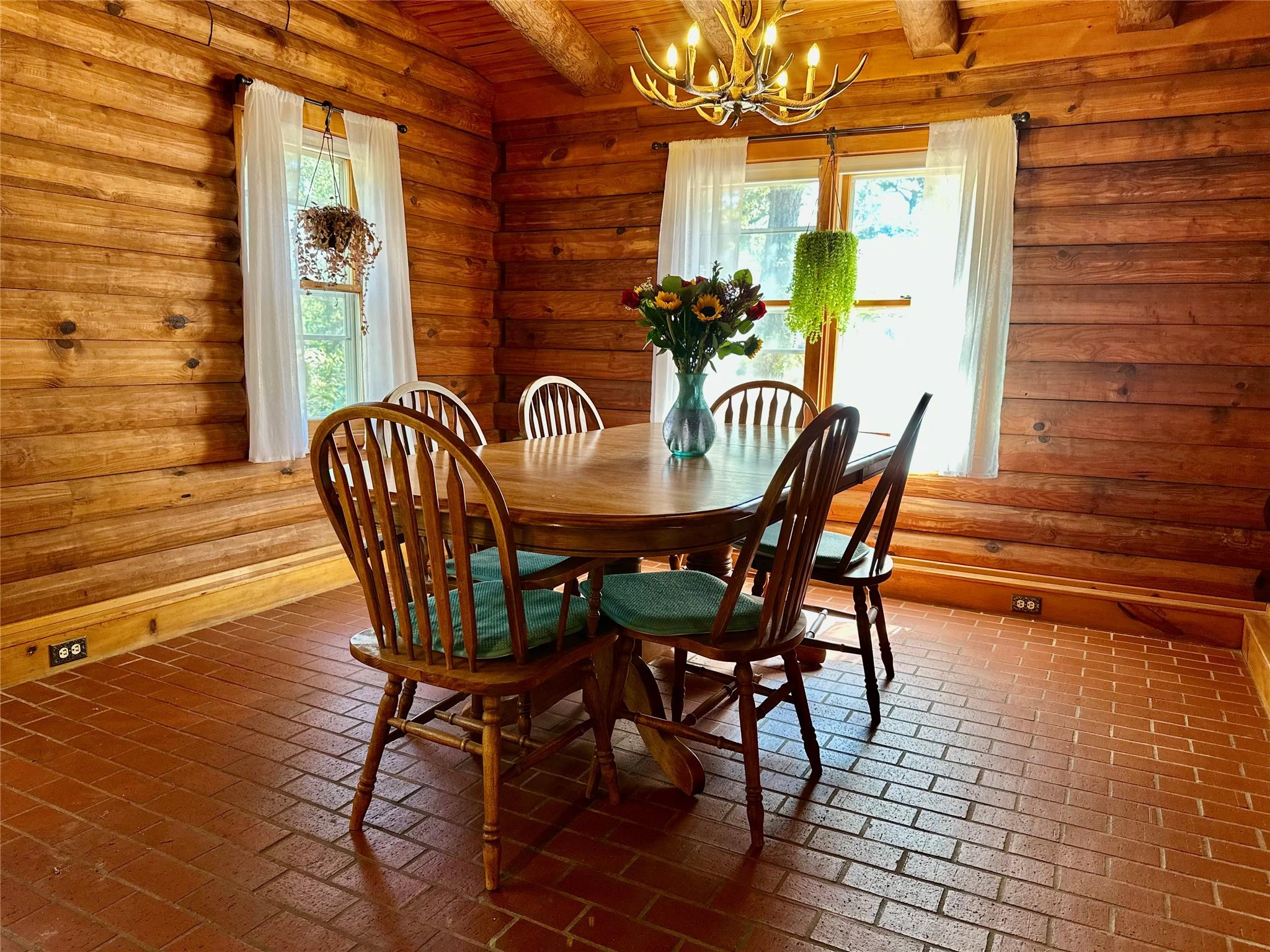 1053 E County Road F, Lexington, TX 78947