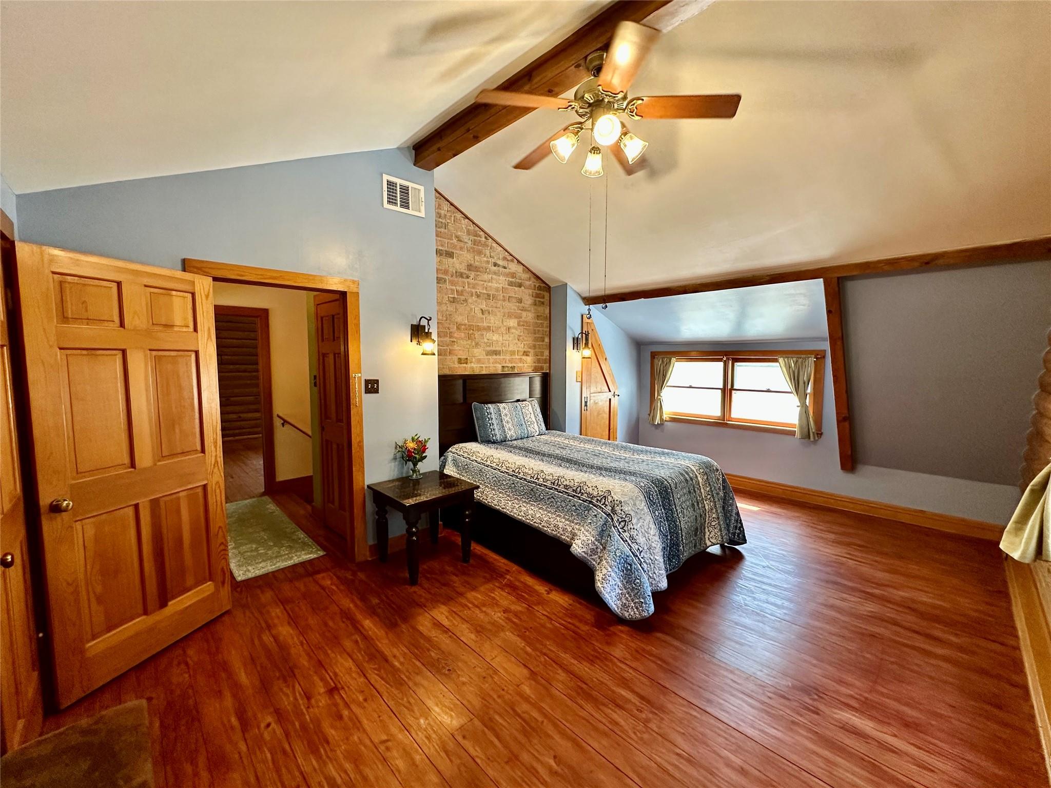 1053 E County Road F, Lexington, TX 78947