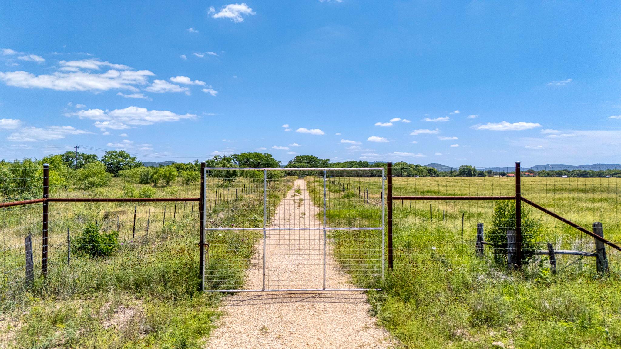 13132 State Highway 16 Highway, Medina, TX 78055