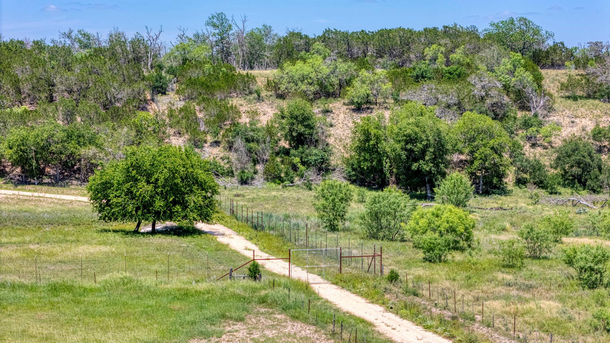 13132 State Highway 16 Highway, Medina, TX 78055