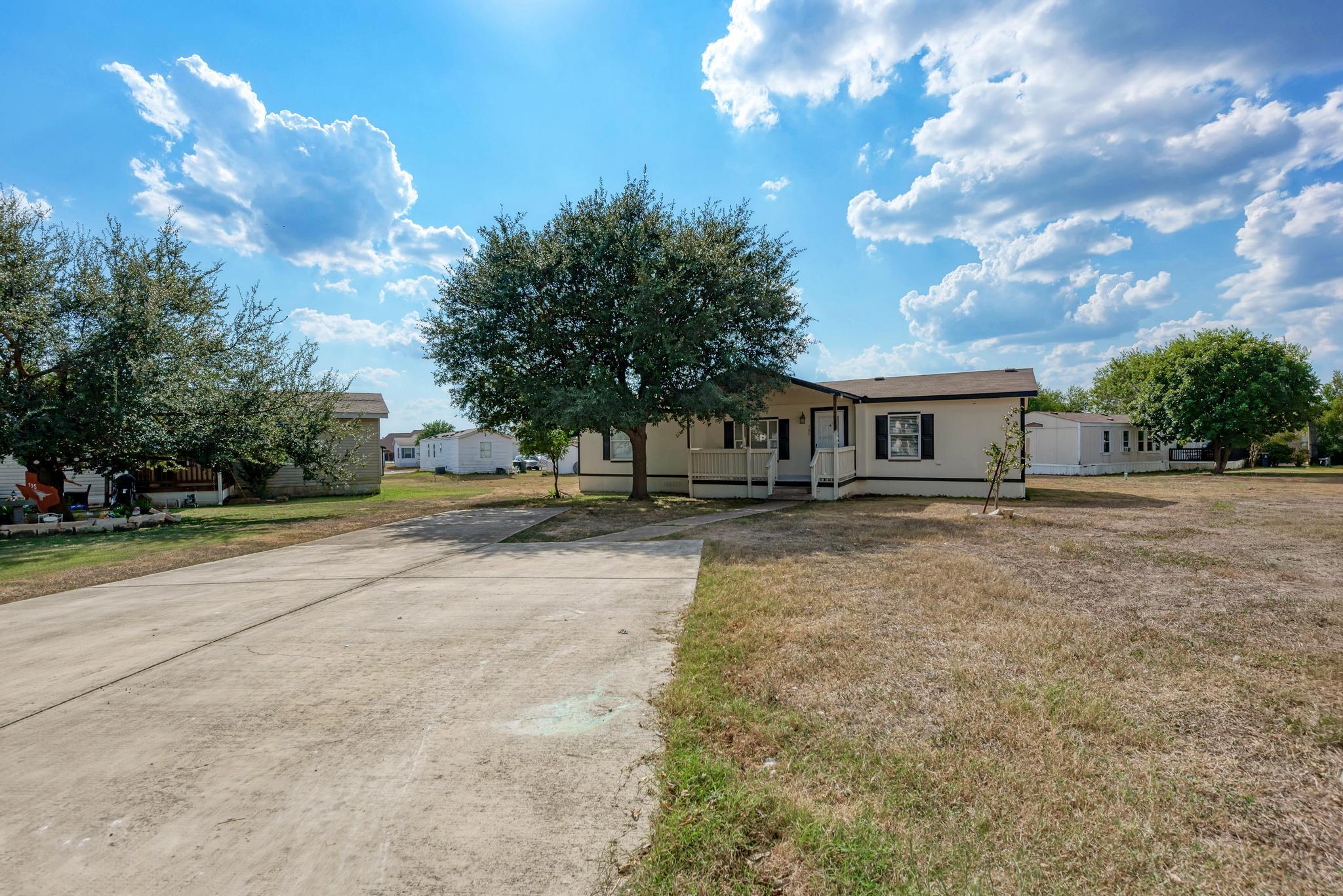 187 SE Horseshoe Bend, San Marcos, TX 78666