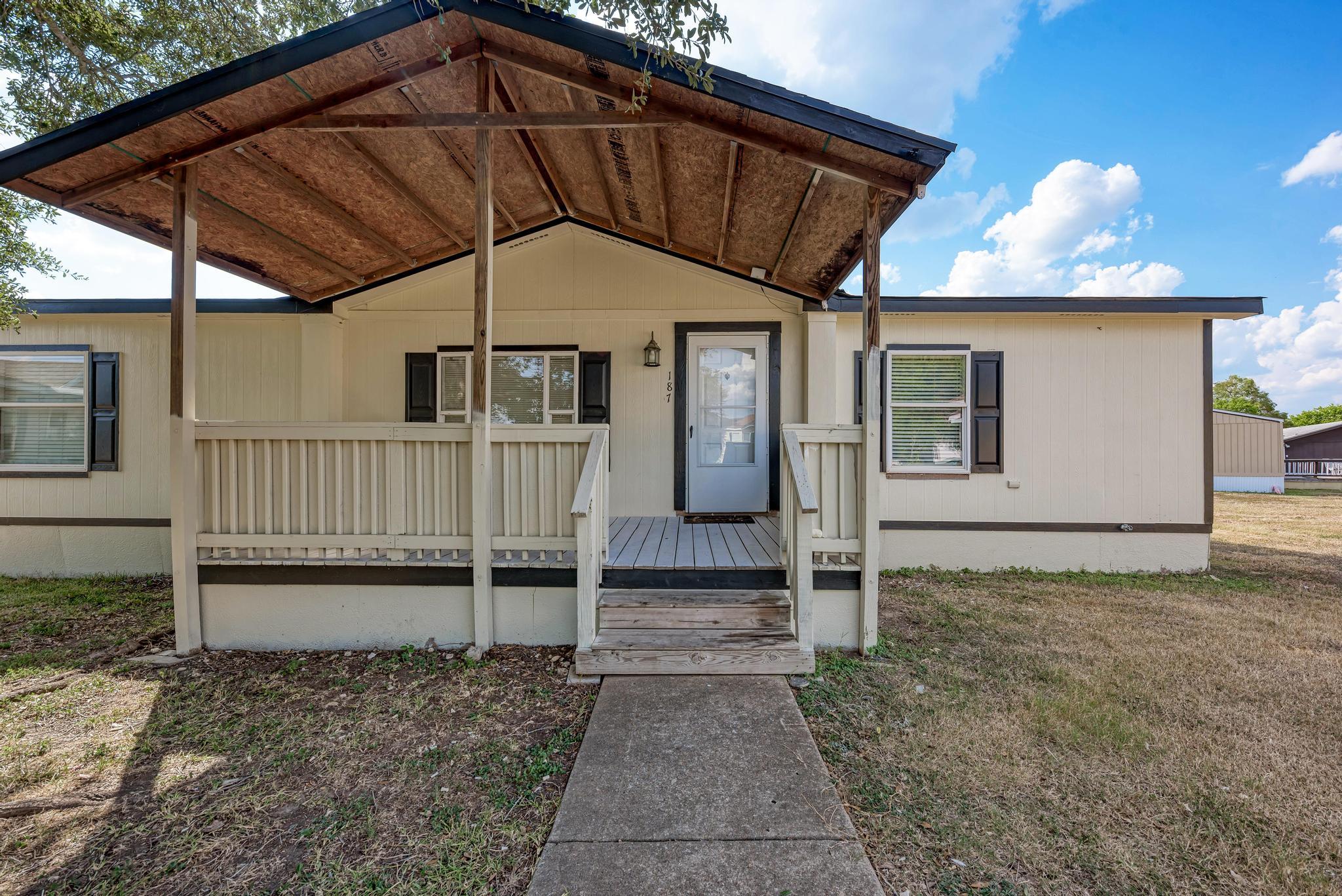 187 SE Horseshoe Bend, San Marcos, TX 78666