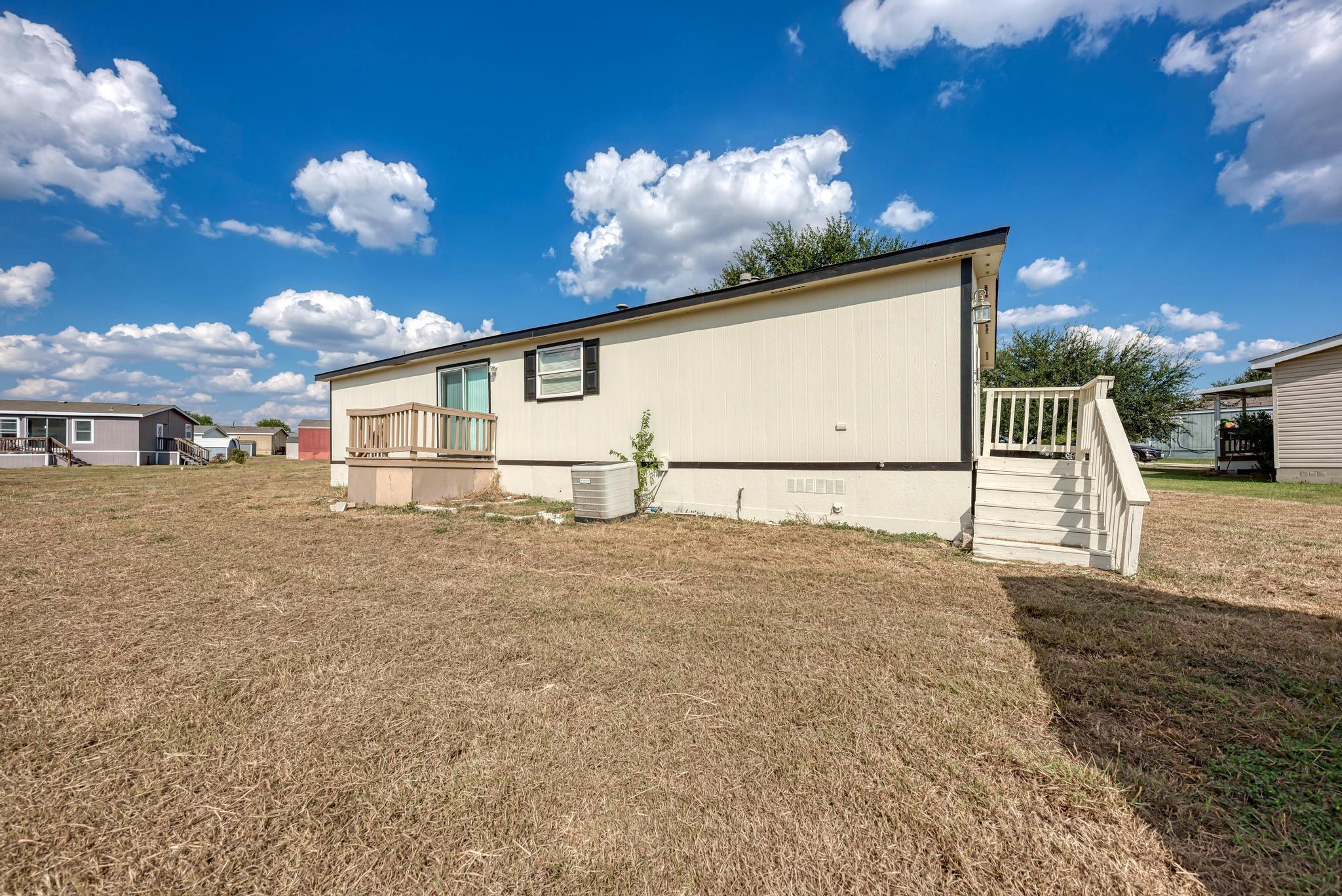 187 SE Horseshoe Bend, San Marcos, TX 78666