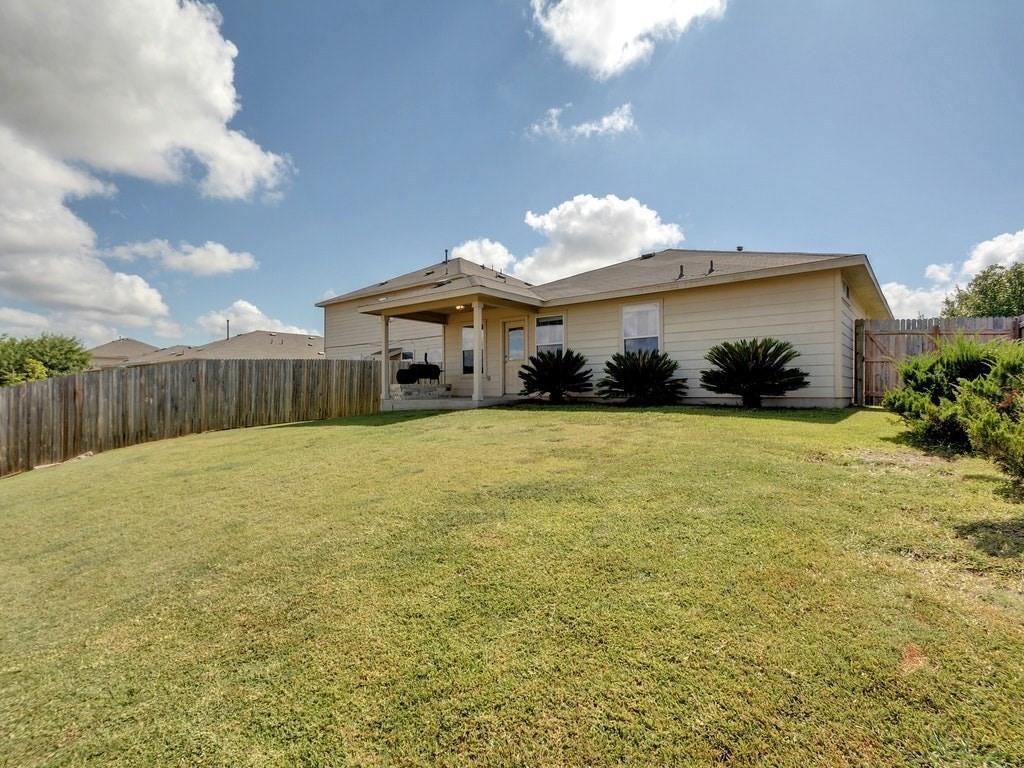 2488 Green Meadows Ln, Buda, TX 78610