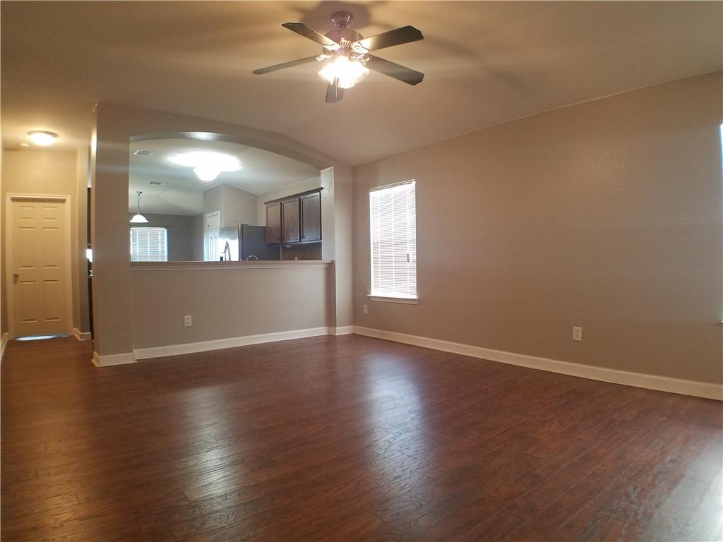 2488 Green Meadows Ln, Buda, TX 78610