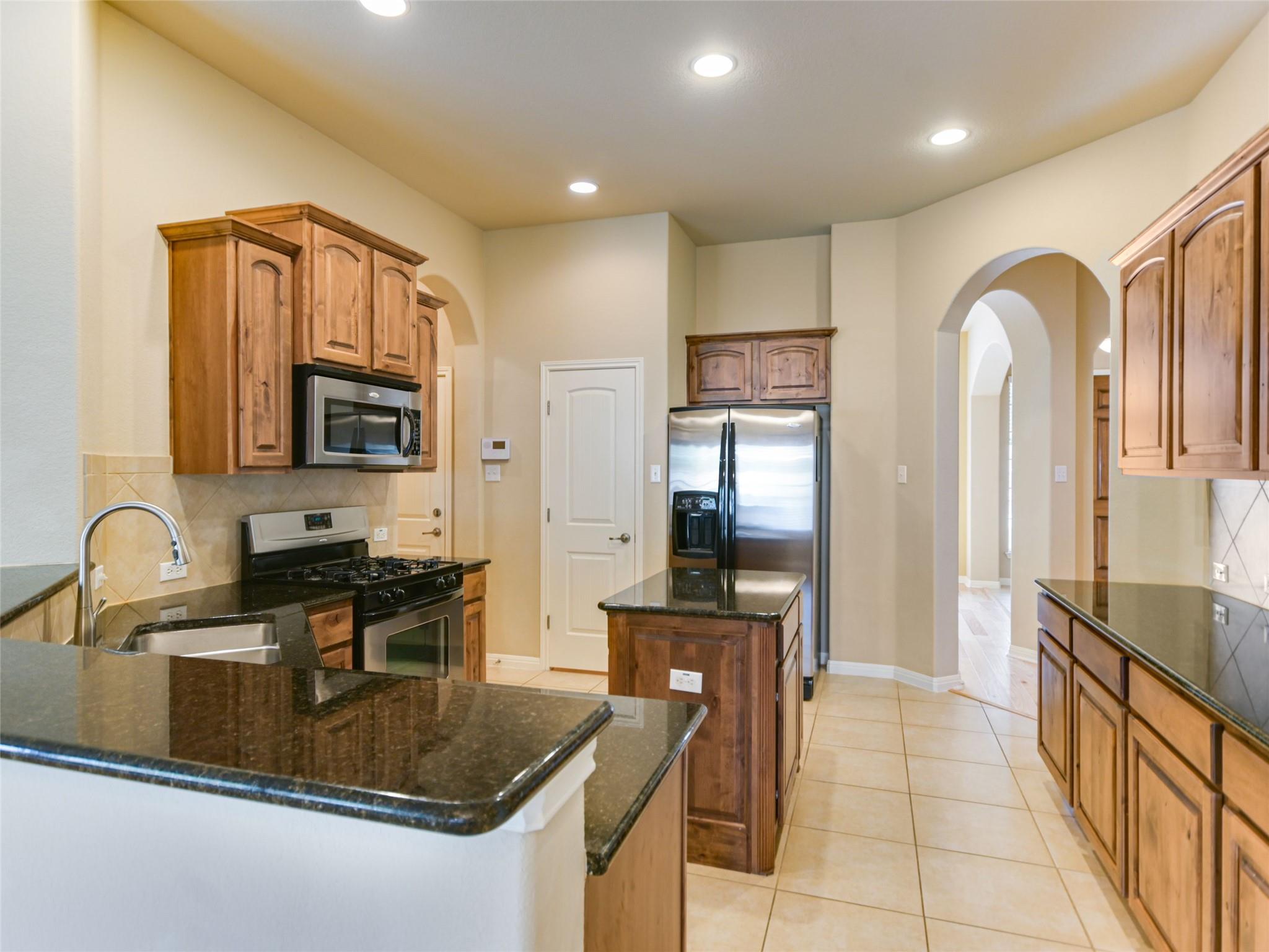 133 Kodiak Dr, Round Rock, TX 78664