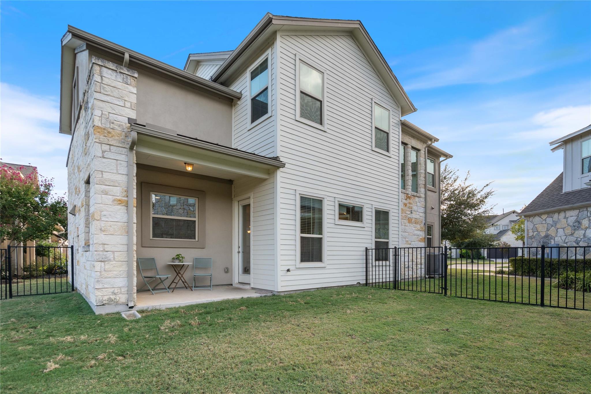 2400 Chambray Ct, Austin, TX 78748