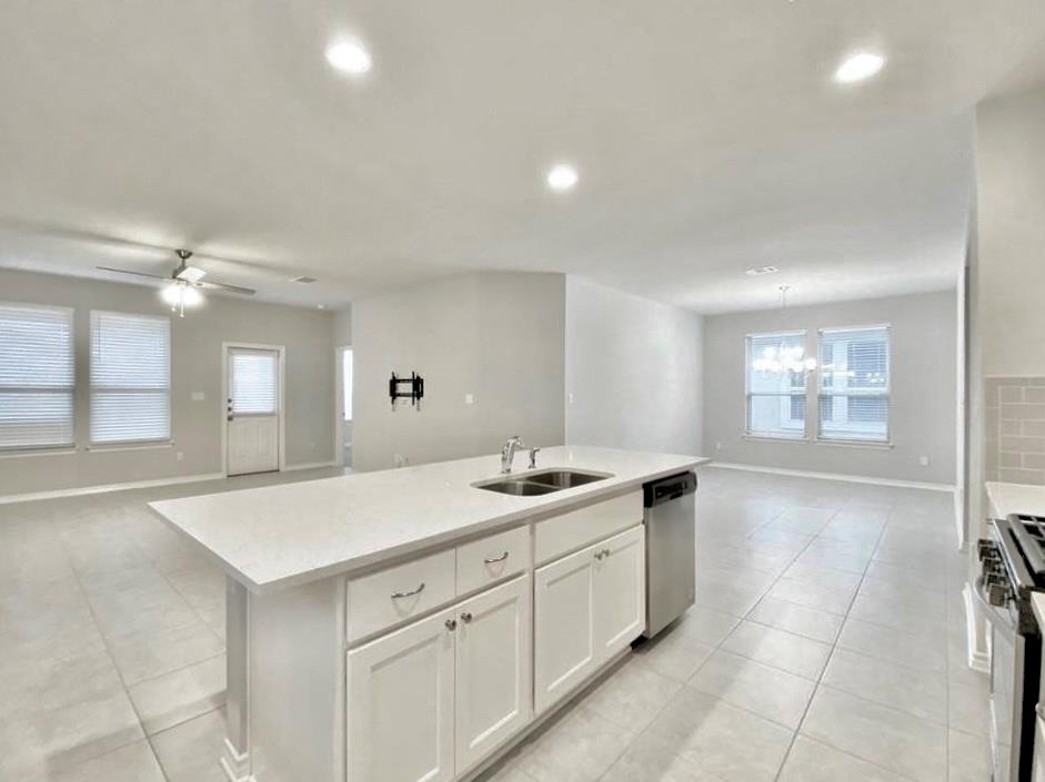 816 Alta Way, Leander, TX 78641