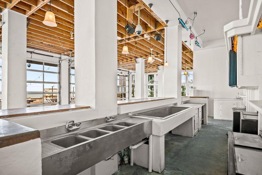 2100 E 361 Highway, Aransas Pass, TX 78336