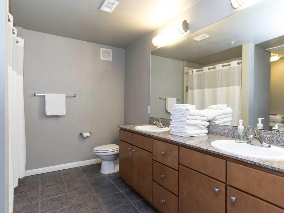 2502 Leon St # 214, Austin, TX 78705