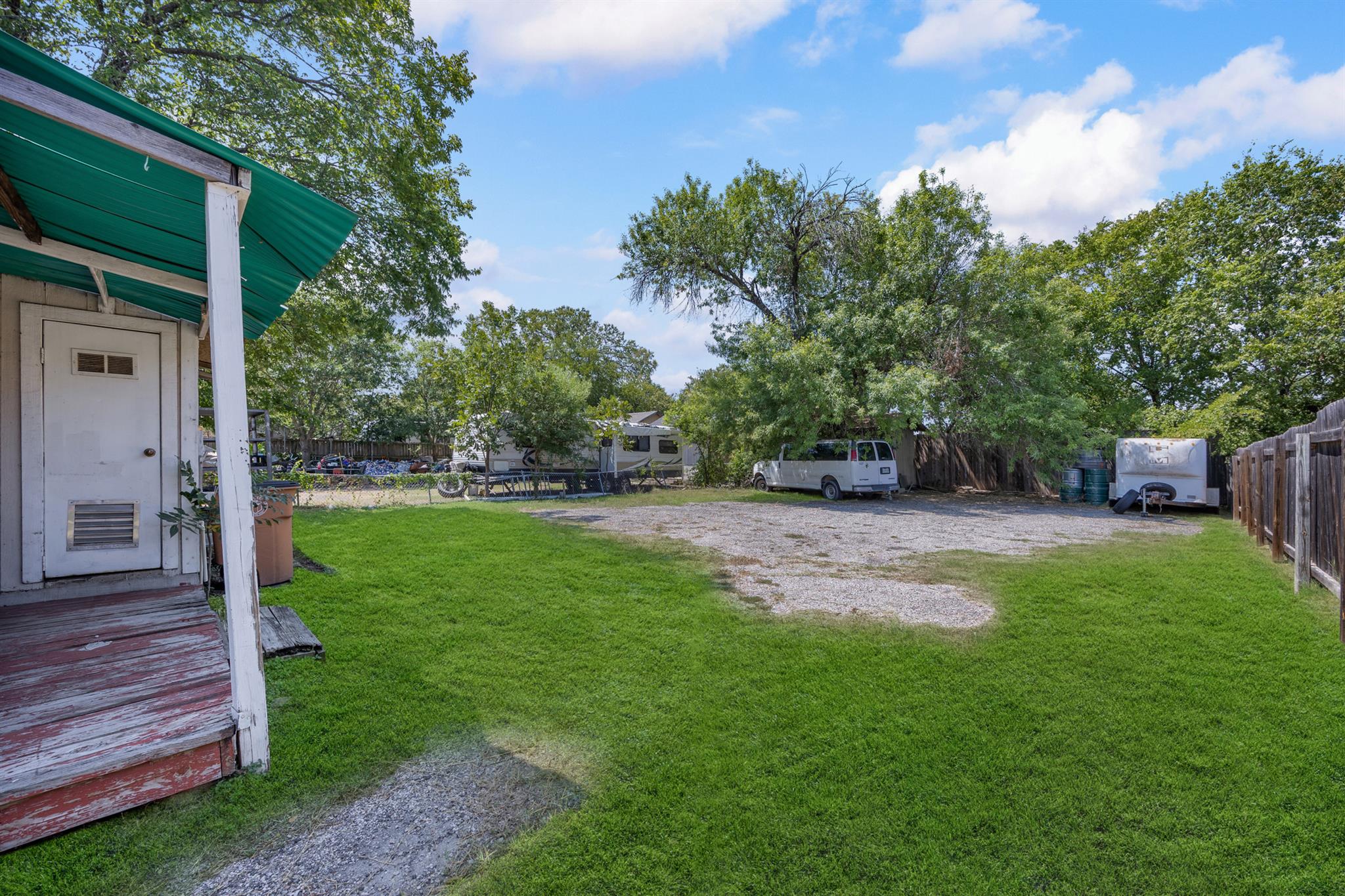 908 Vargas Rd, Austin, TX 78741