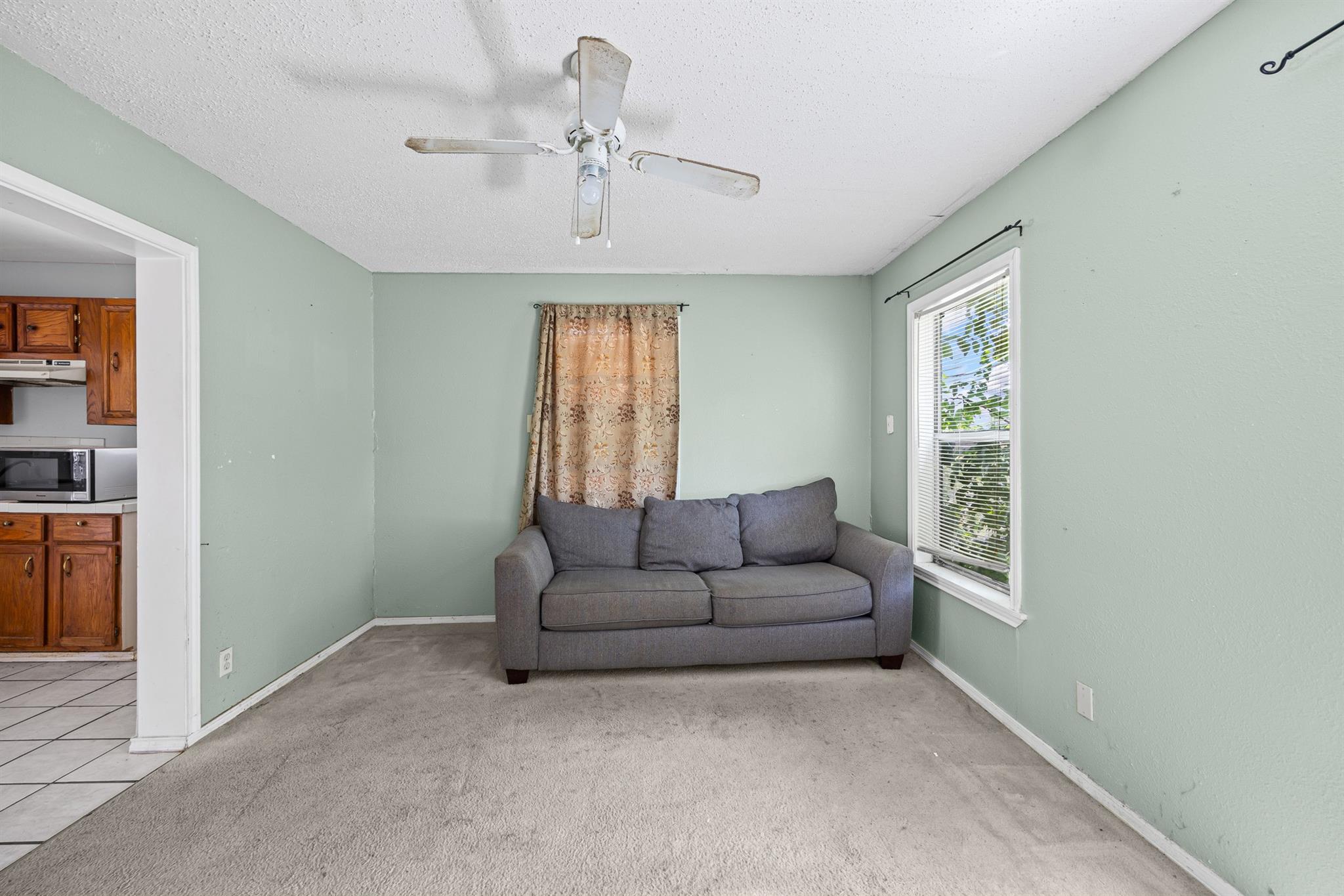 908 Vargas Rd, Austin, TX 78741