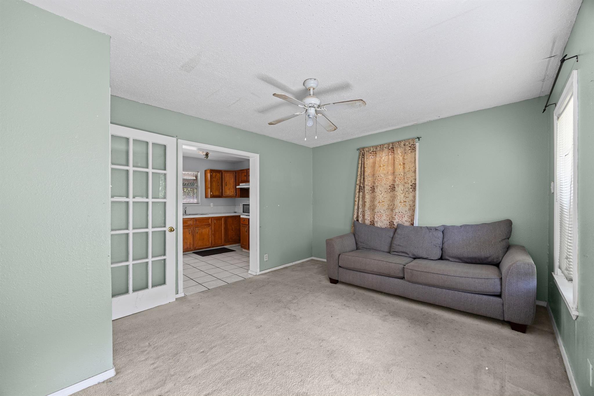 908 Vargas Rd, Austin, TX 78741