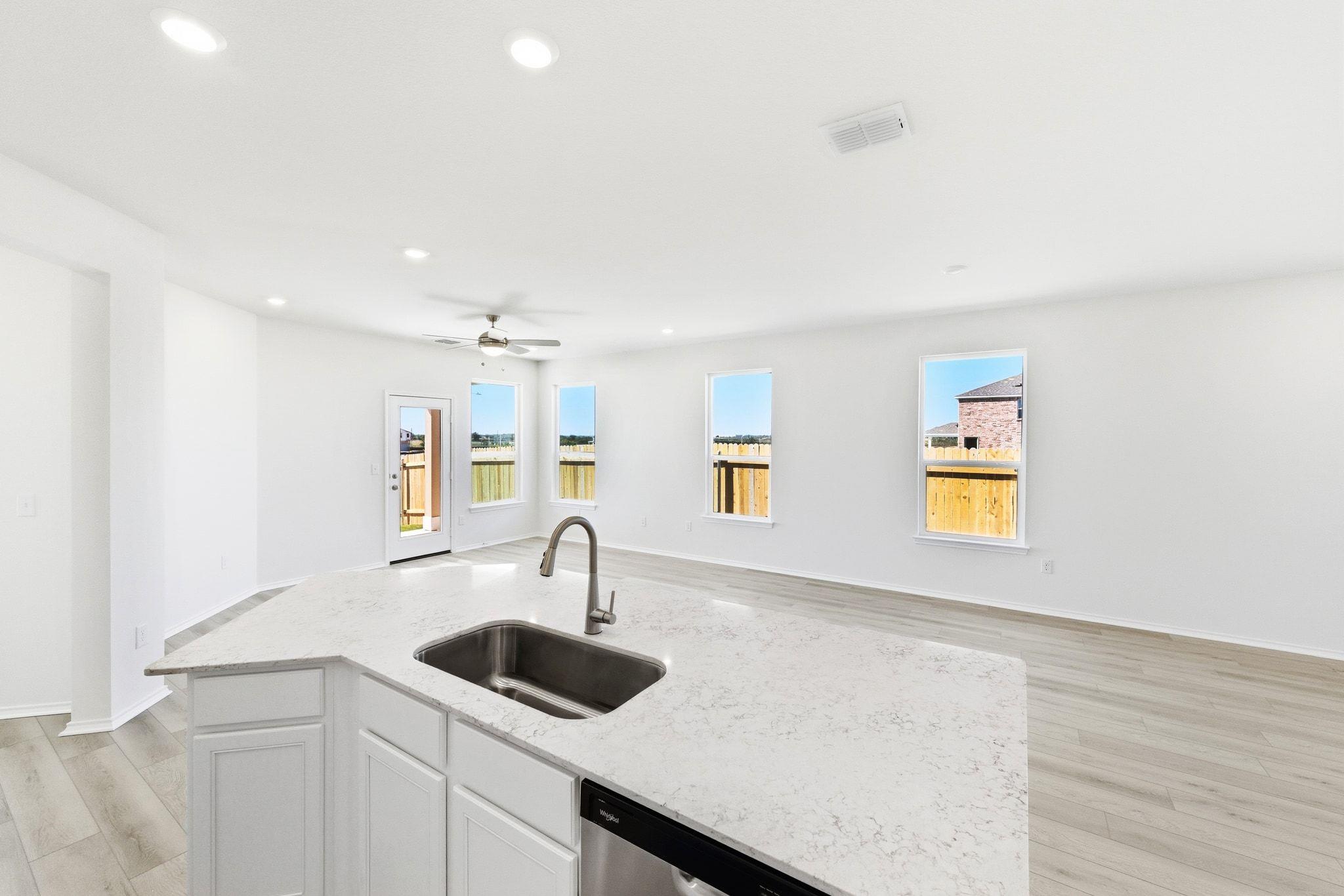 13305 Riversdale Rd, Del Valle, TX 78617