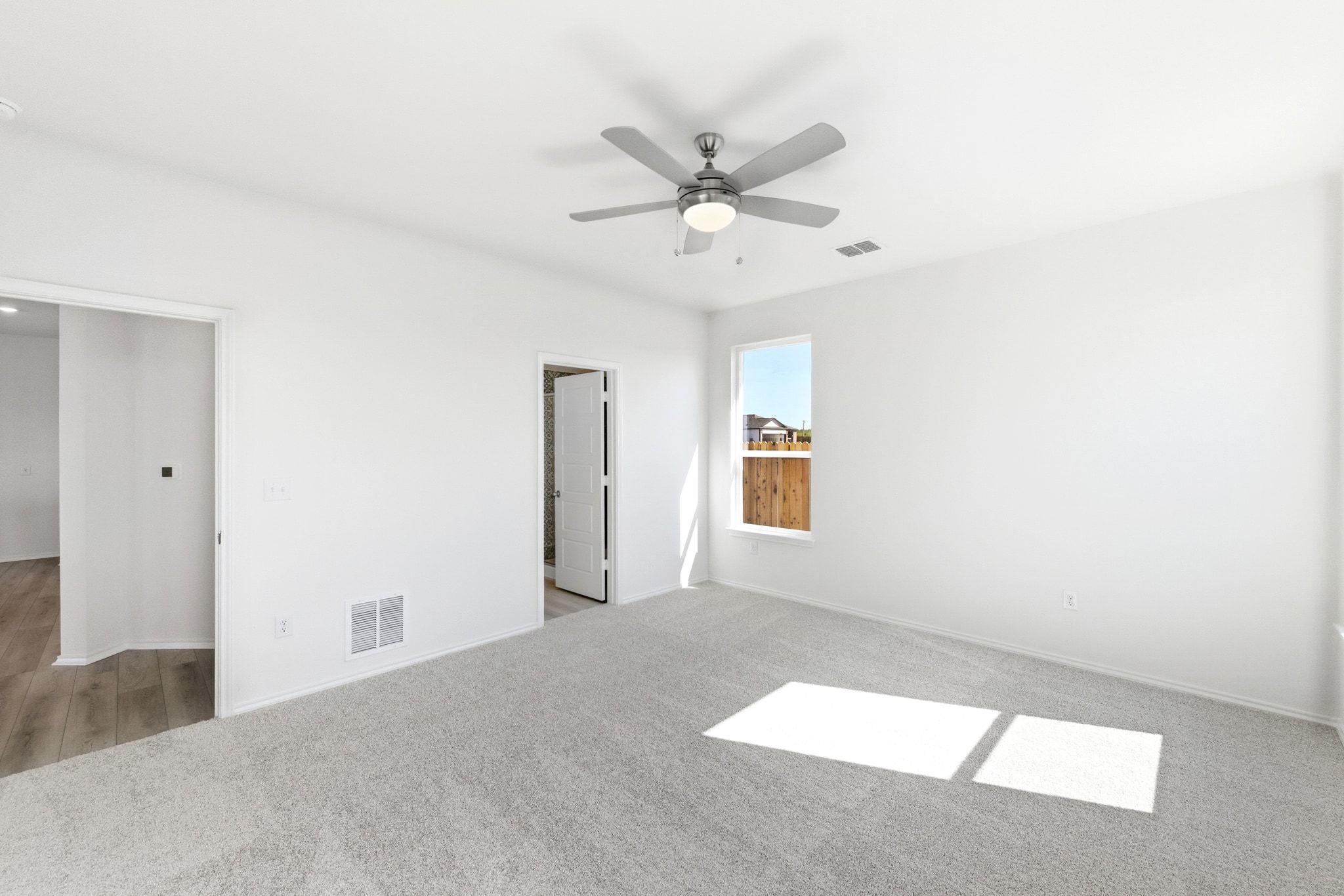 13305 Riversdale Rd, Del Valle, TX 78617