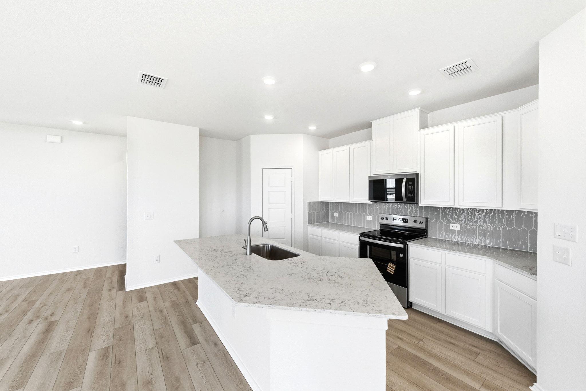 13305 Riversdale Rd, Del Valle, TX 78617