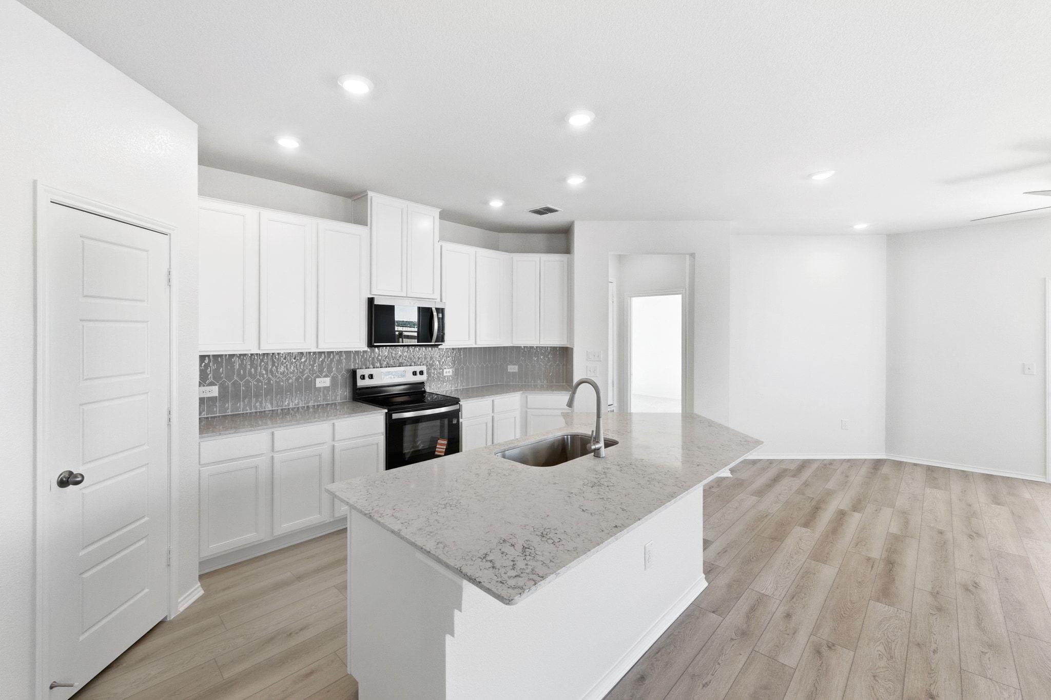 13305 Riversdale Rd, Del Valle, TX 78617