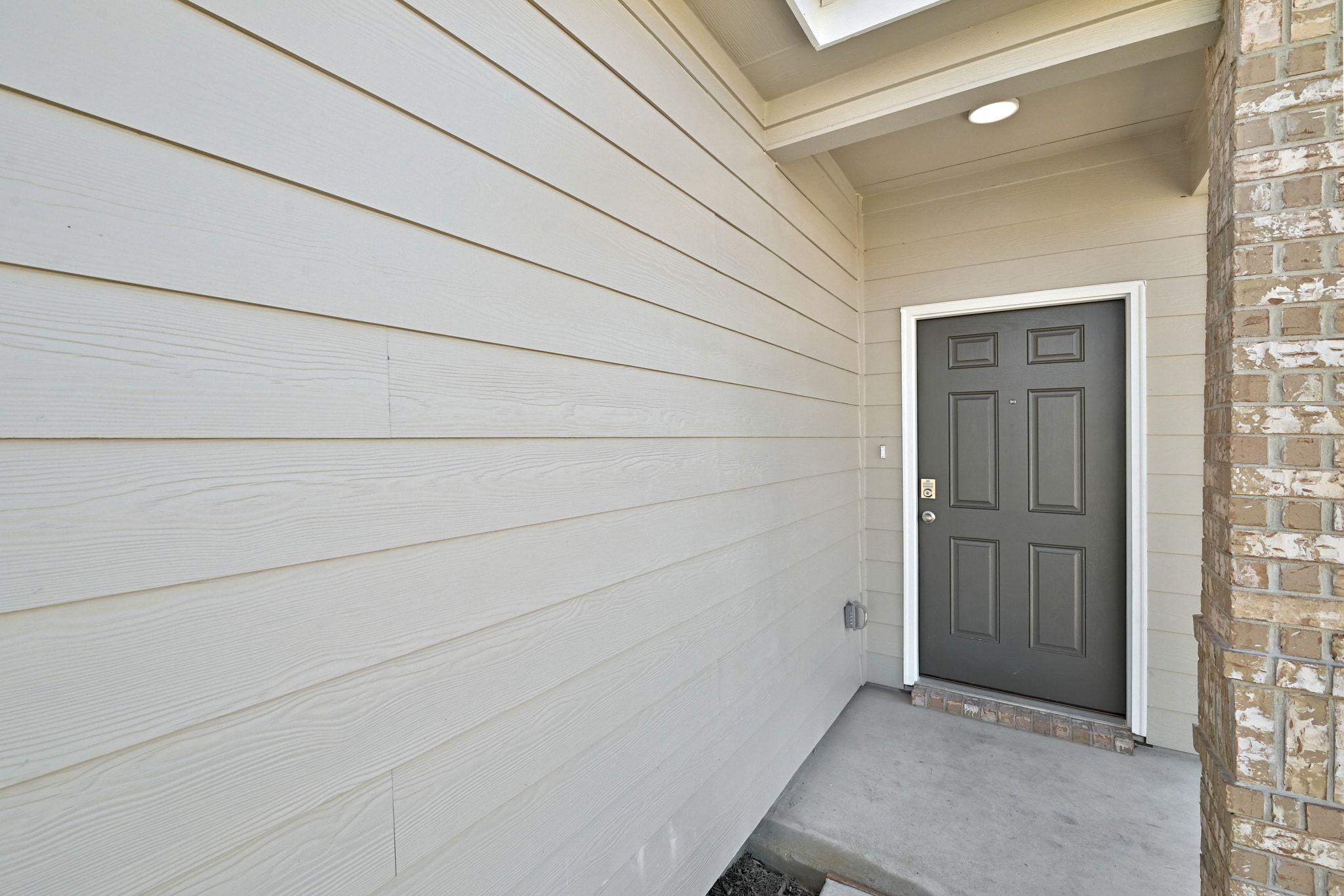 13305 Riversdale Rd, Del Valle, TX 78617