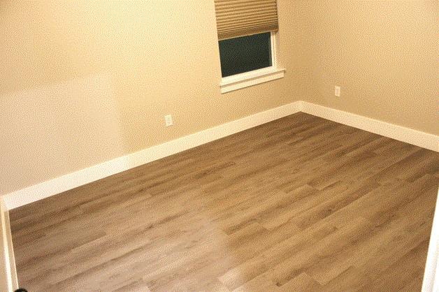 954 E Salty St, Thorndale, TX 76577