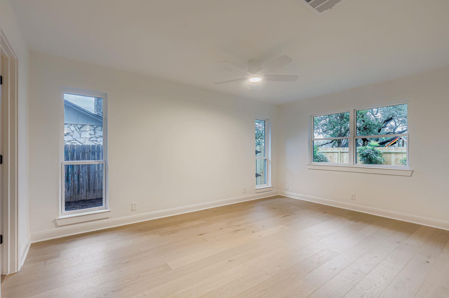 11703 Oak Knoll Dr, Austin, TX 78759