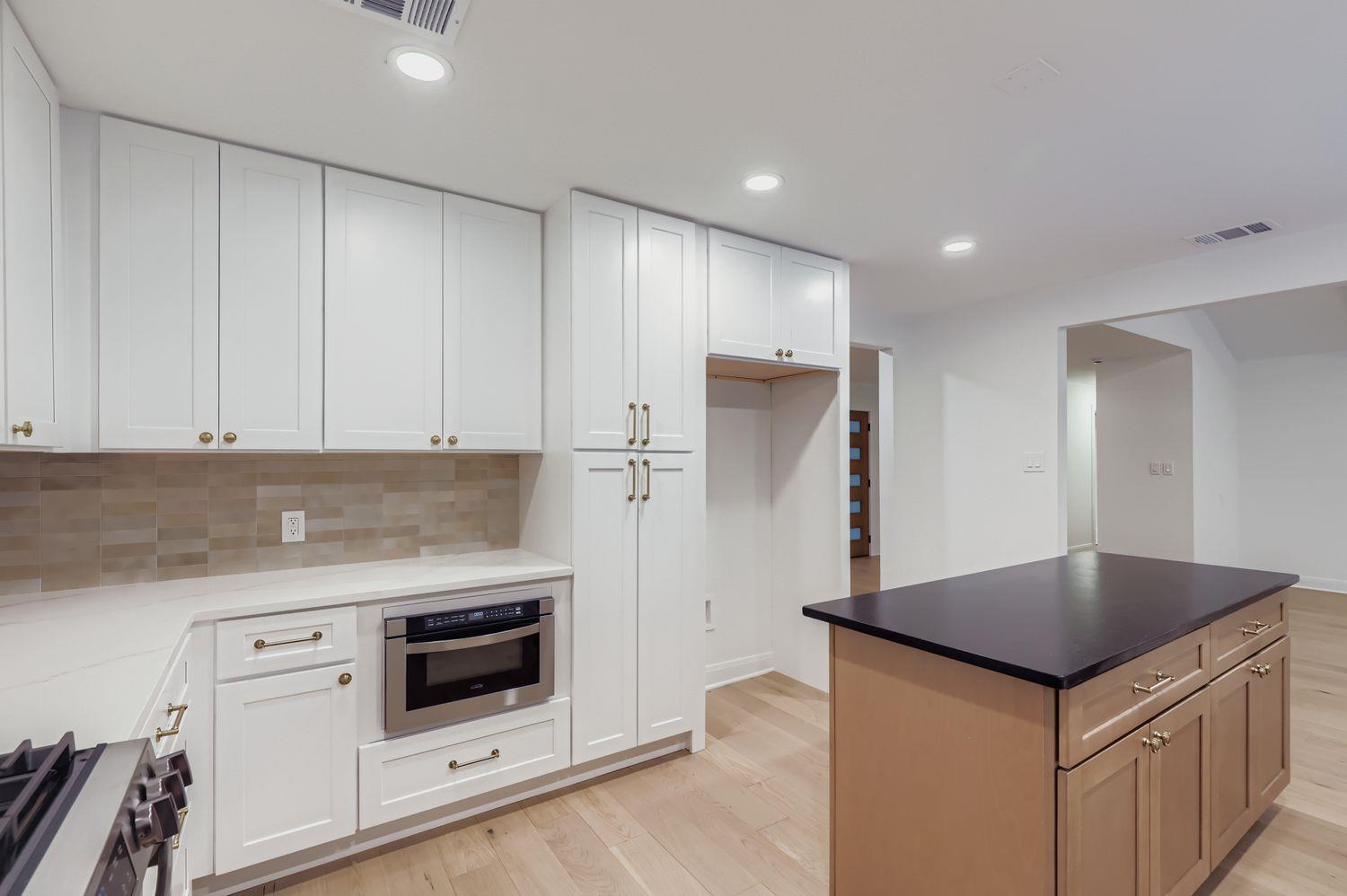 11703 Oak Knoll Dr, Austin, TX 78759