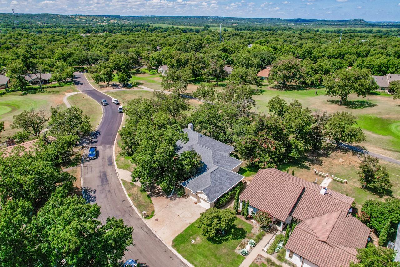 331 Olympia Fields St, Meadowlakes, TX 78654