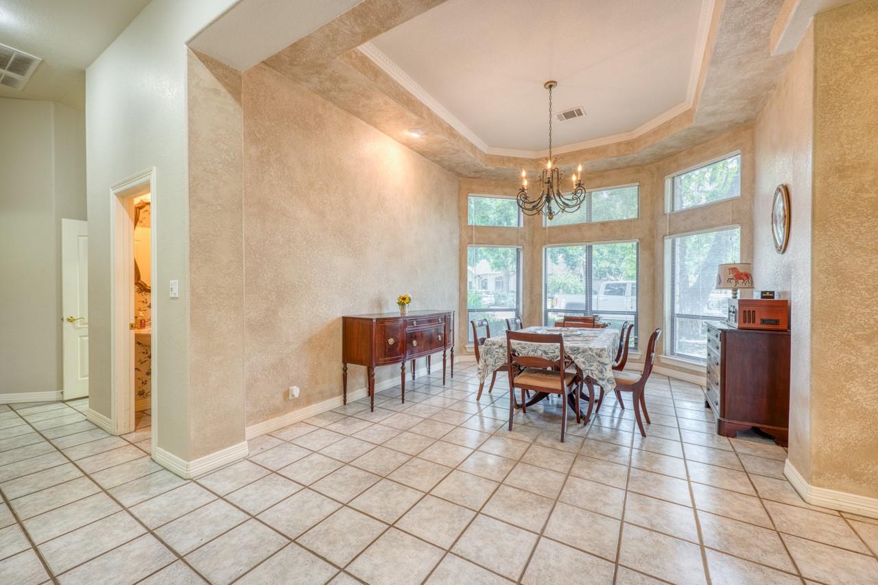 331 Olympia Fields St, Meadowlakes, TX 78654