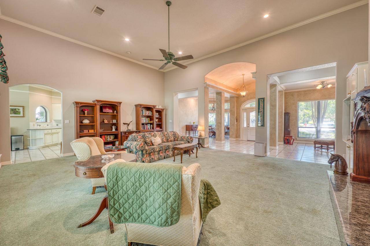 331 Olympia Fields St, Meadowlakes, TX 78654