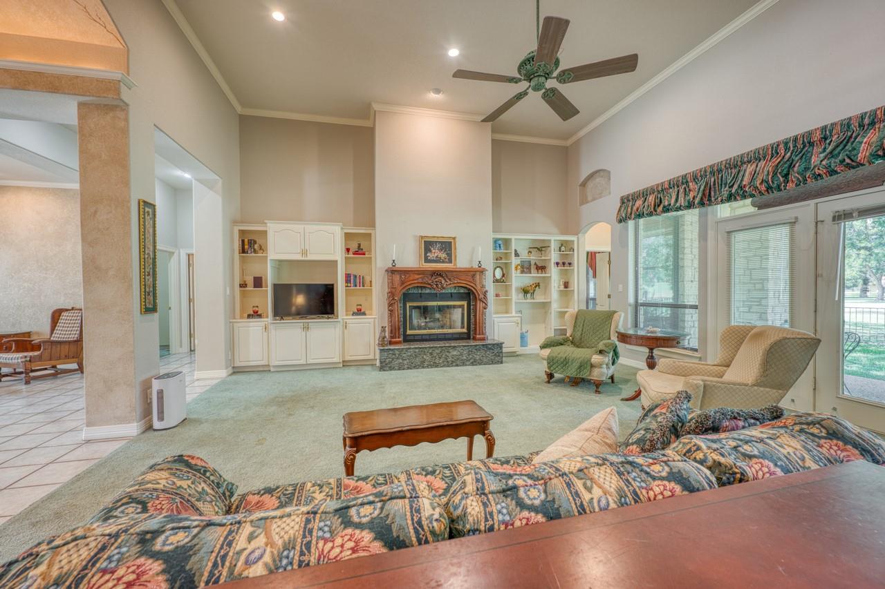 331 Olympia Fields St, Meadowlakes, TX 78654