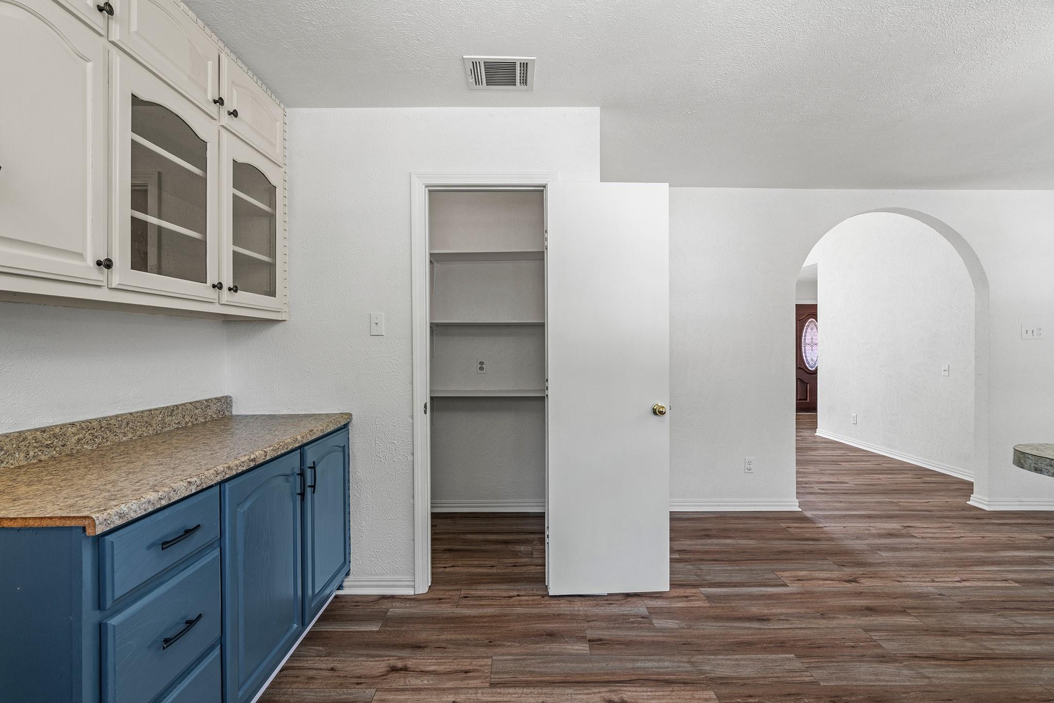 1904 Murray Ave, Rockdale, TX 76567