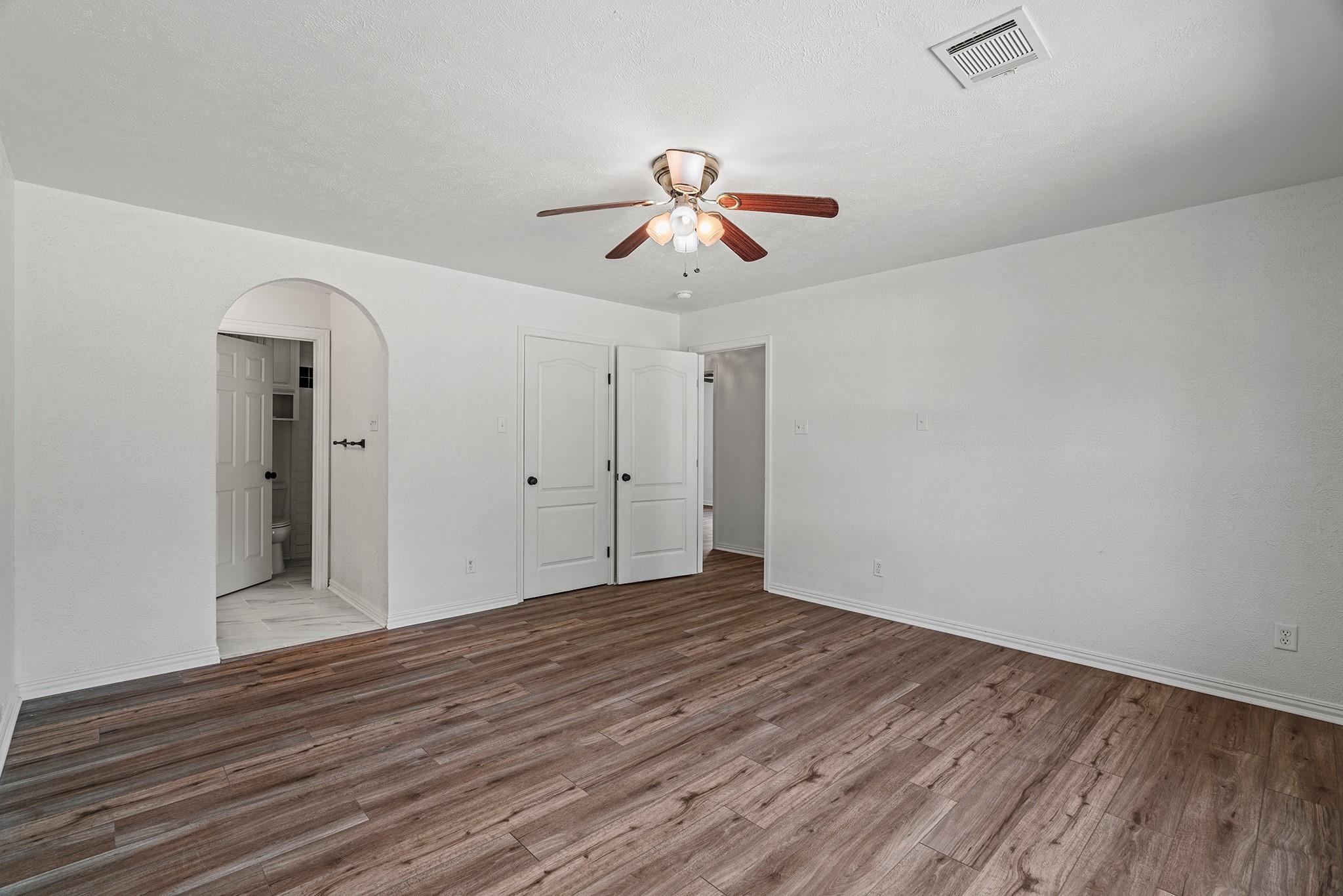 1904 Murray Ave, Rockdale, TX 76567