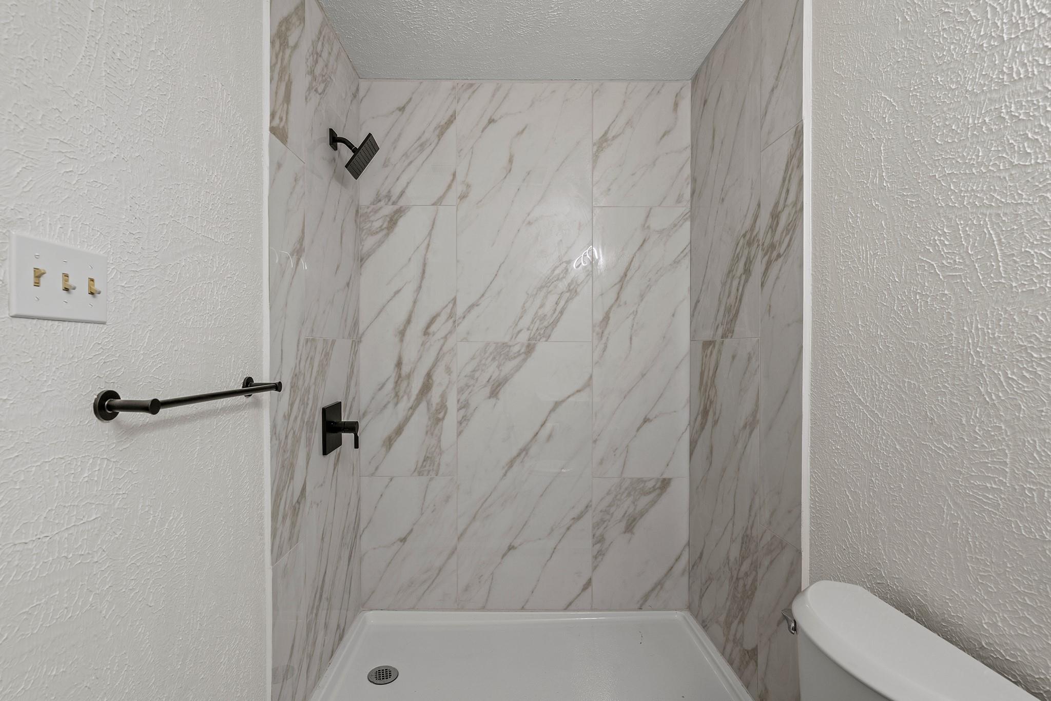 1904 Murray Ave, Rockdale, TX 76567