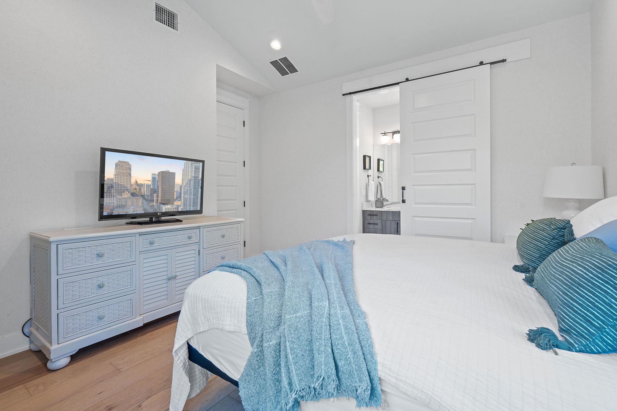 4710 Mount Vernon Dr # 2, Austin, TX 78745