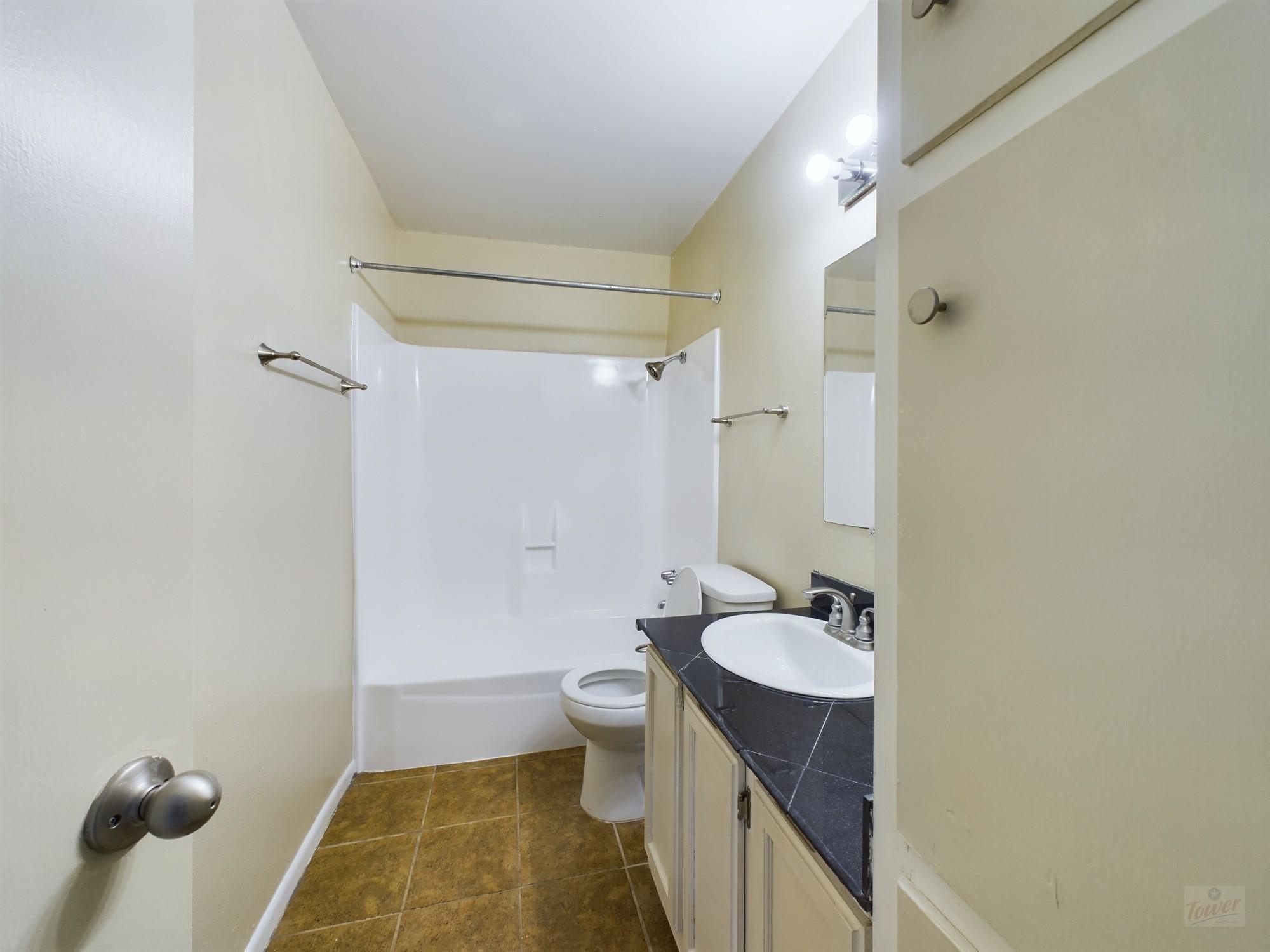 1000 W 26th St # 210, Austin, TX 78705