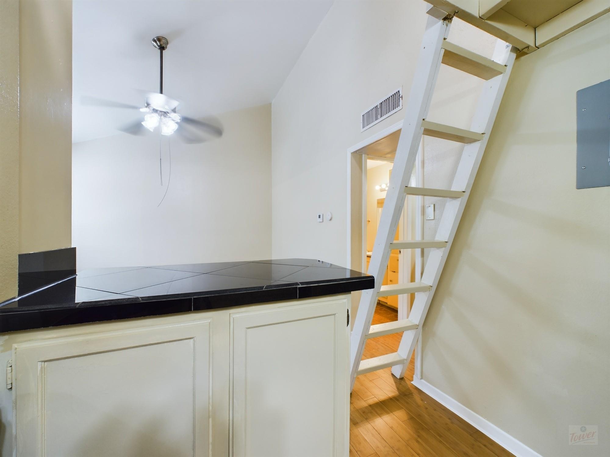 1000 W 26th St # 210, Austin, TX 78705