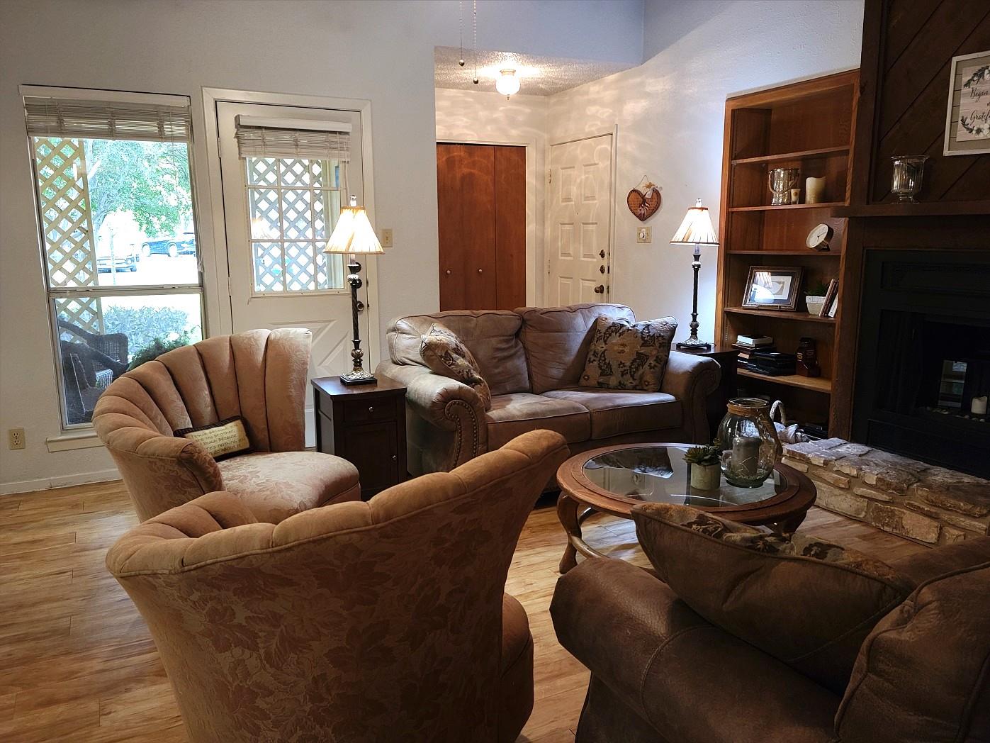 6904 Argonne Forest Cv # A, Austin, TX 78759