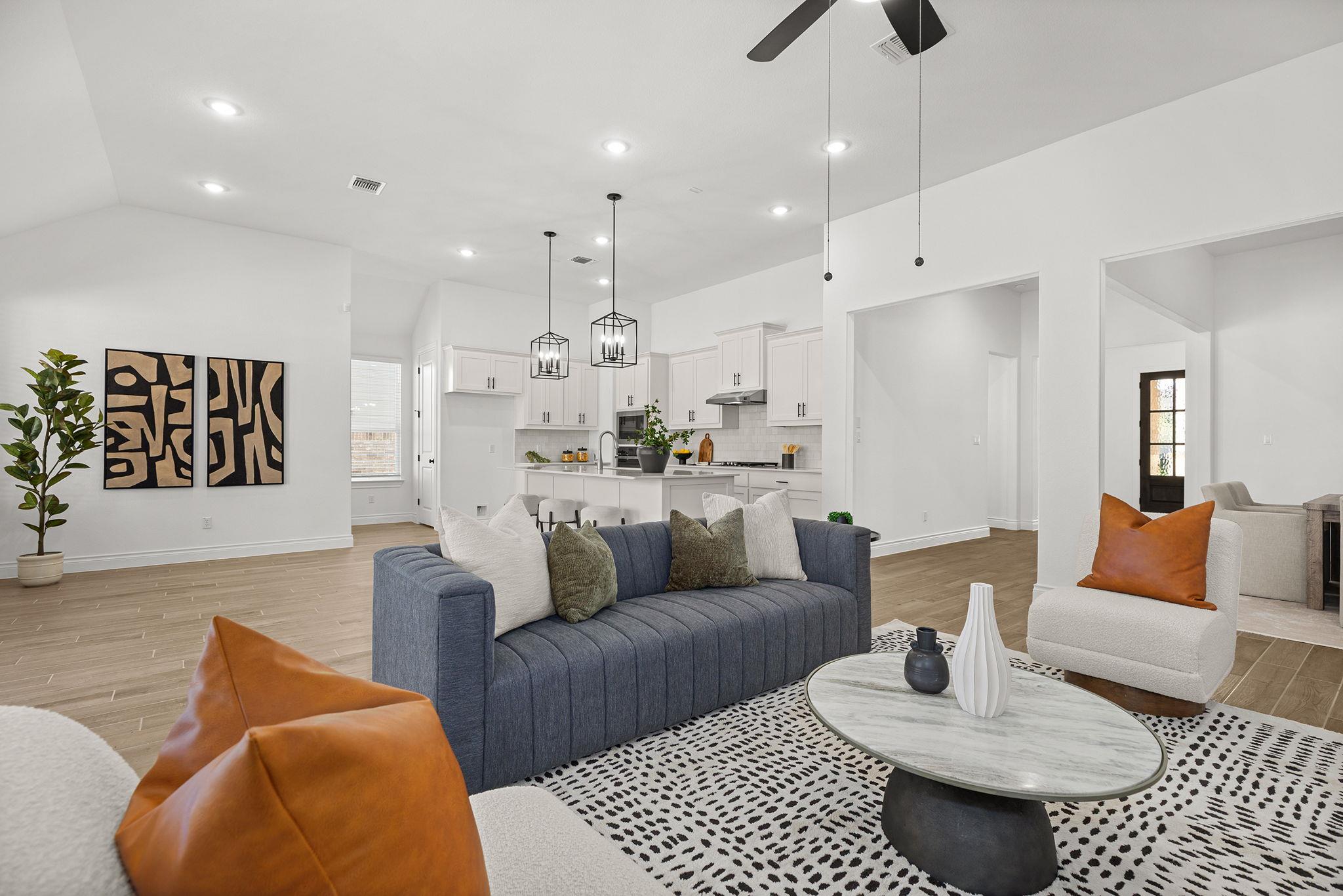 1301 White Daisy Ln, Georgetown, TX 78628