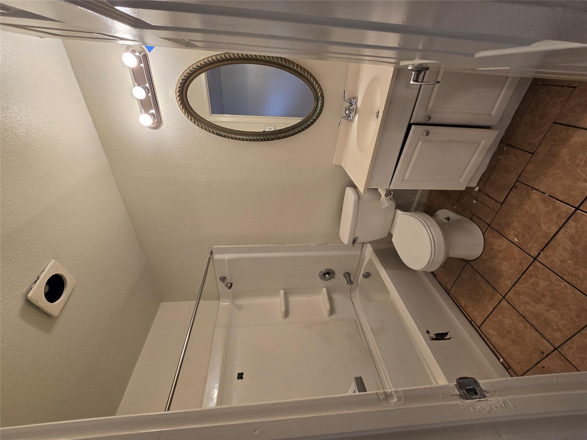 1109 Village Green Dr, Austin, TX 78753