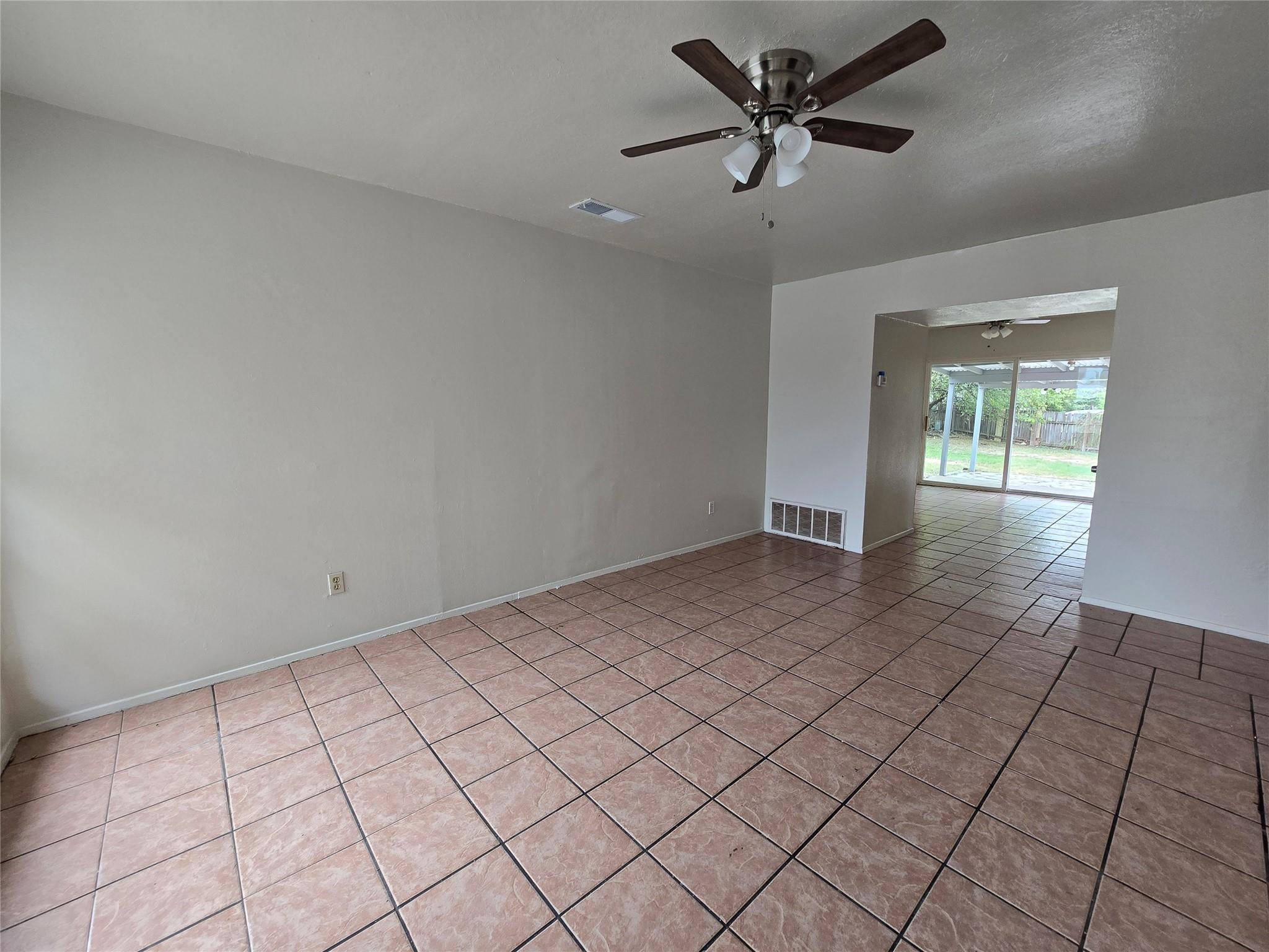 1109 Village Green Dr, Austin, TX 78753