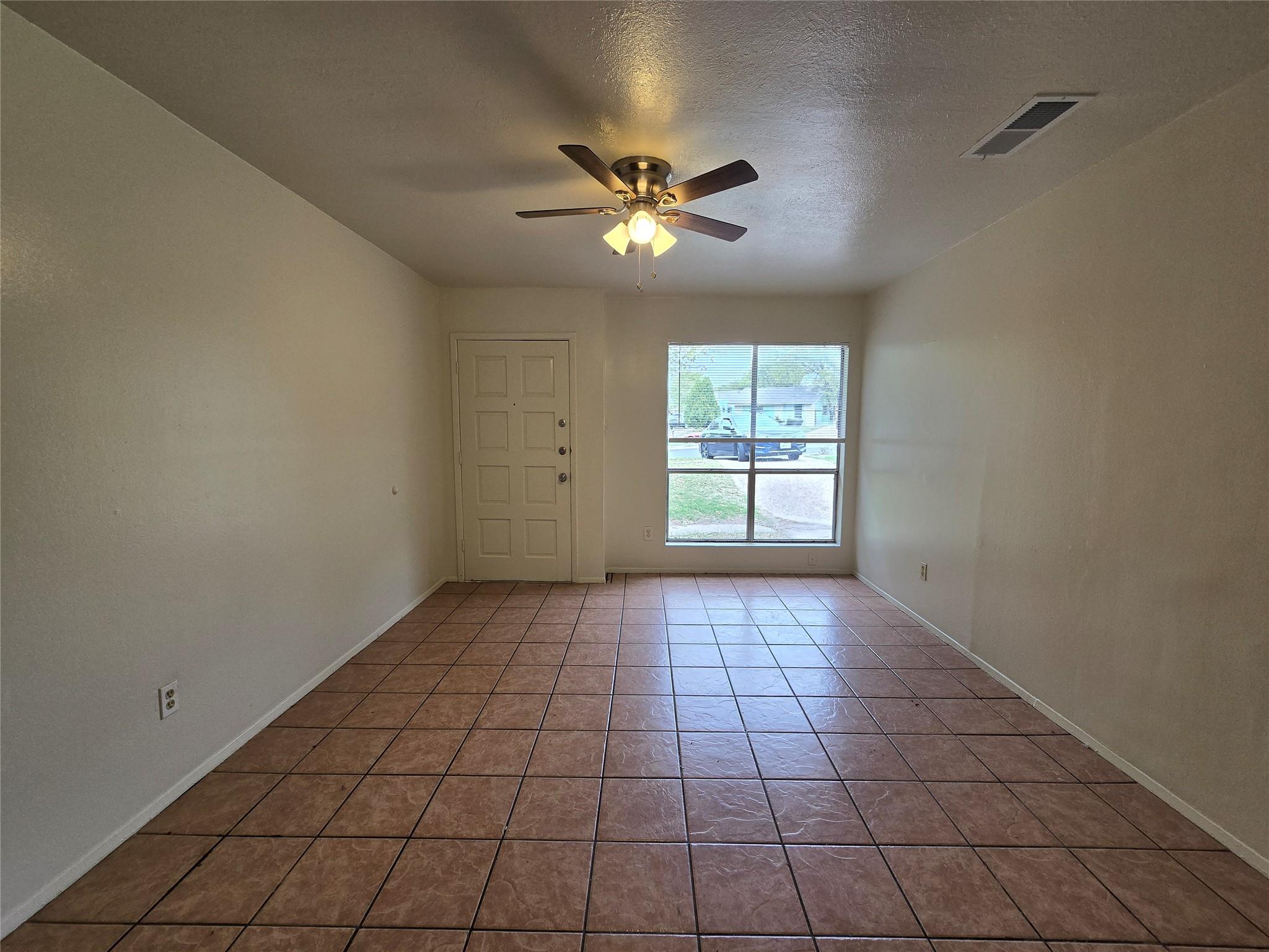 1109 Village Green Dr, Austin, TX 78753