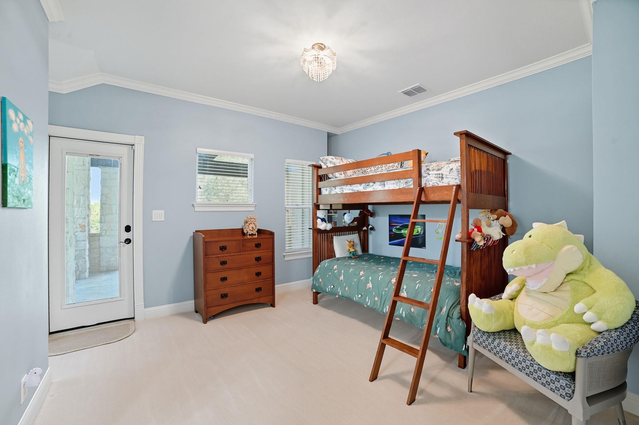 500 Konstanty Cir, West Lake Hills, TX 78746